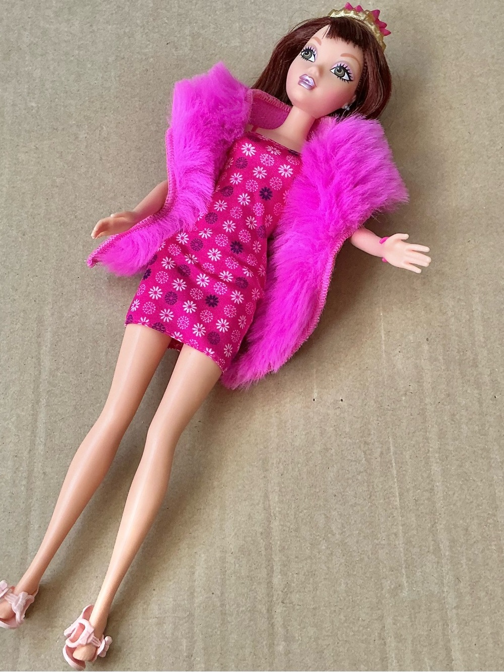 My scene hangin’ out Chelsea doll redressed 2003 restyled hair